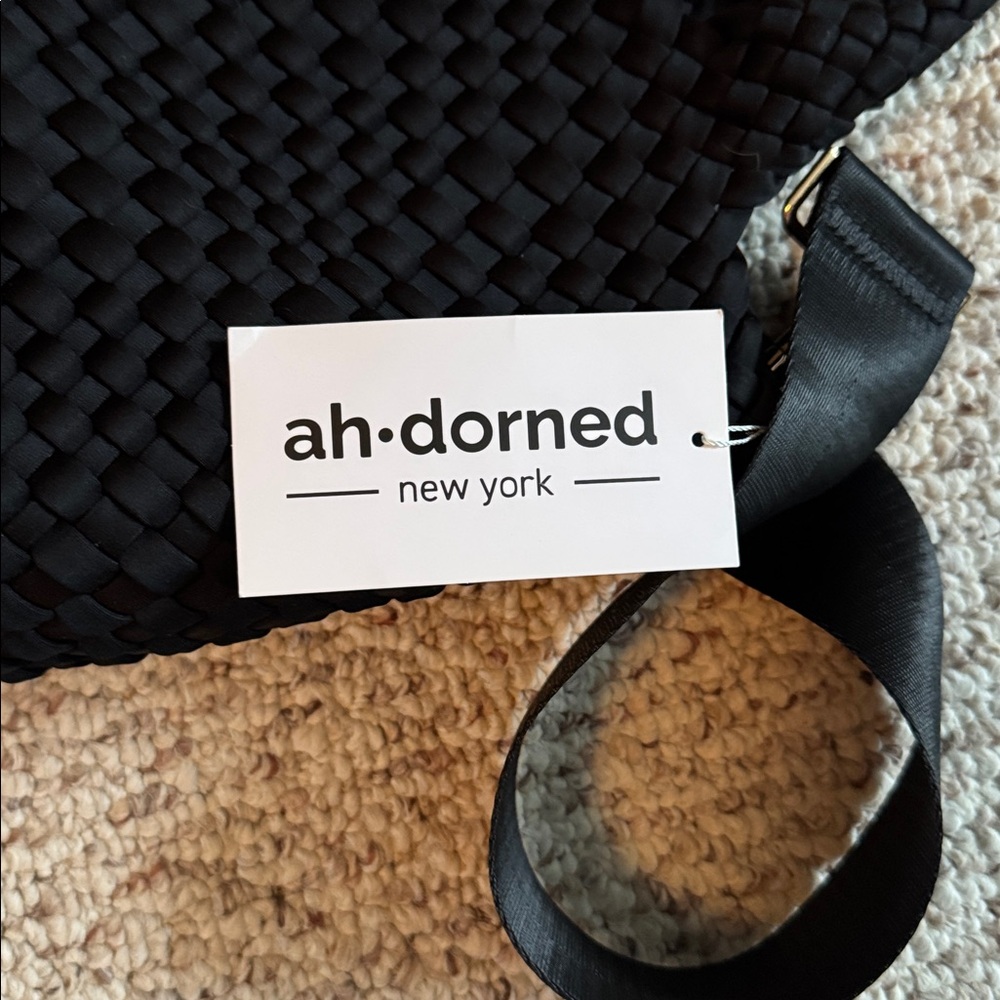 NWT Ah-dorned Black Woven tote bag with shoulder/crossbody strap - Picture 6 of 6